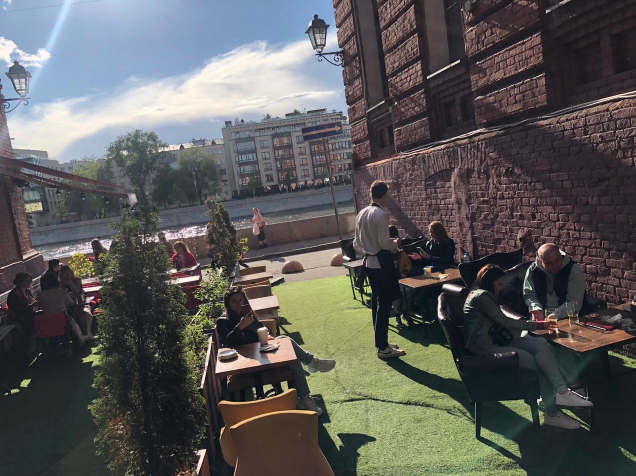 Заказать столик в ресторане