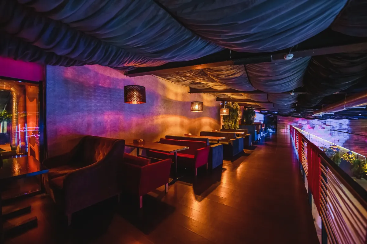Mango Place Moscow