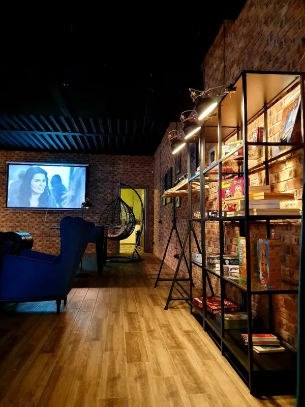 Клуб Пиполс - Loft кафе