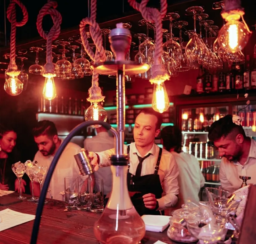 lounge & bar SMOKING
